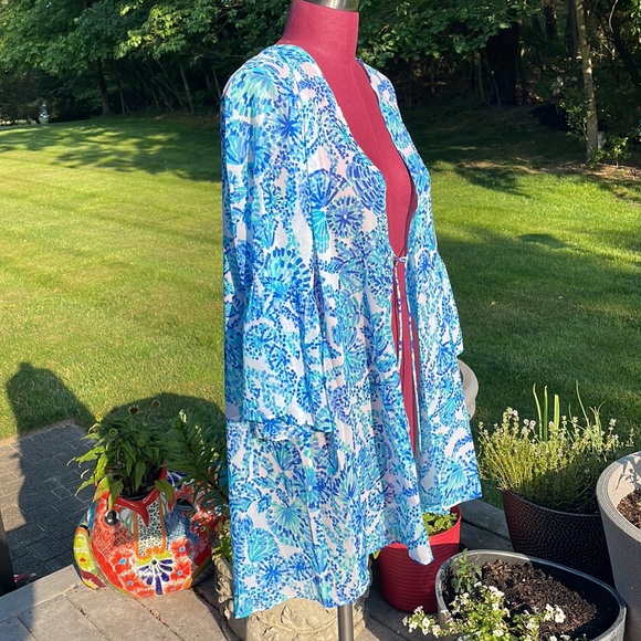 Lilly Pulitzer Motley Coverup style #010433 Turquoise Oasis Shell Me You Love Me - Picture 7 of 12
